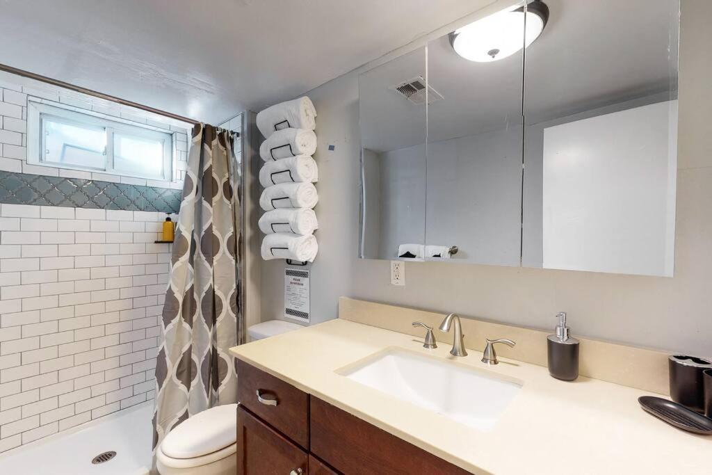 Large Remodeled Home With 5 Bedrooms 4 King Bed Centennial Kültér fotó