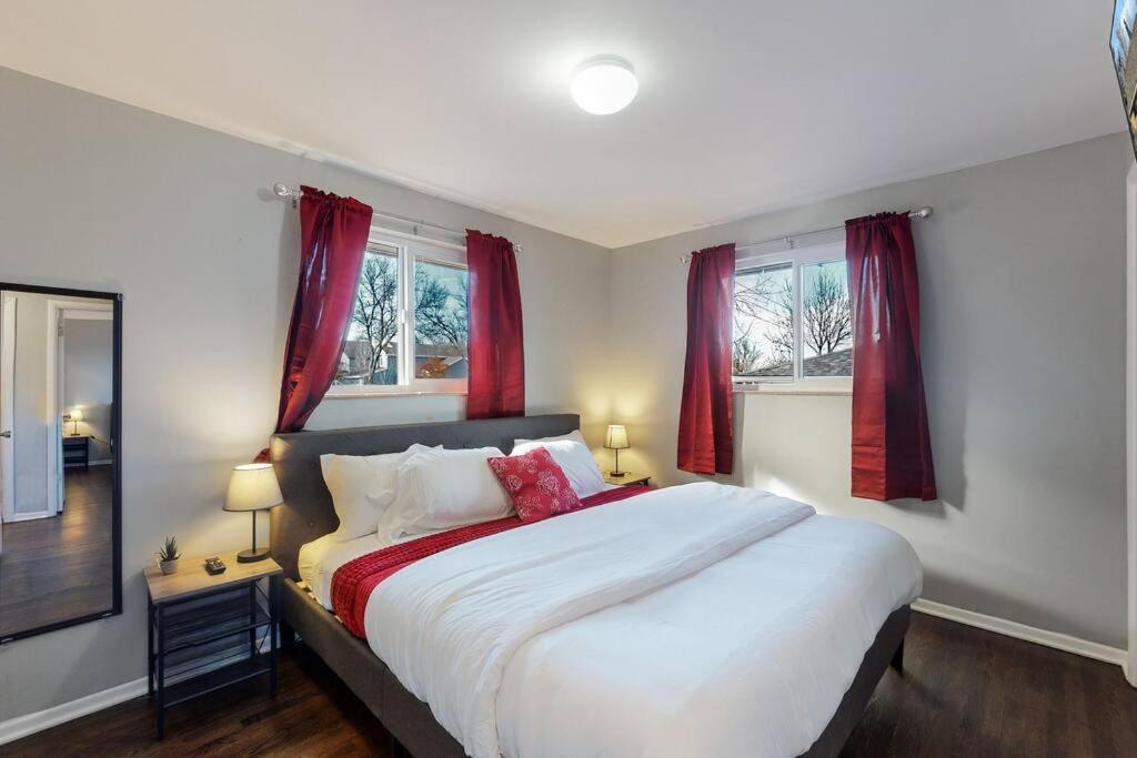 Large Remodeled Home With 5 Bedrooms 4 King Bed Centennial Kültér fotó
