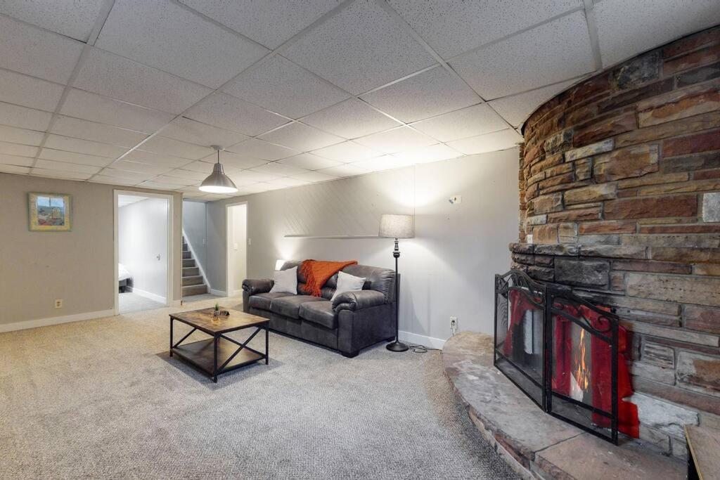Large Remodeled Home With 5 Bedrooms 4 King Bed Centennial Kültér fotó